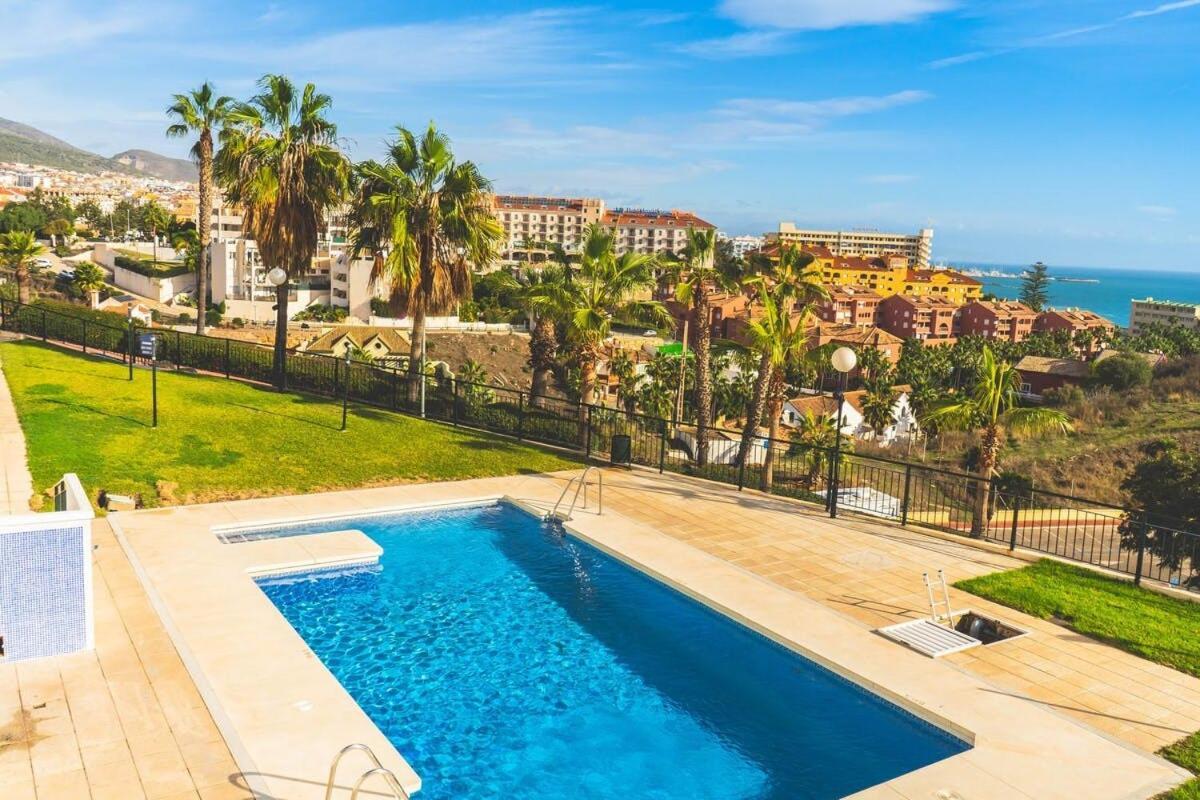 Ap. Benalmadena 2 Hab. A 5 Minutos De La Playa Apartment Exterior photo